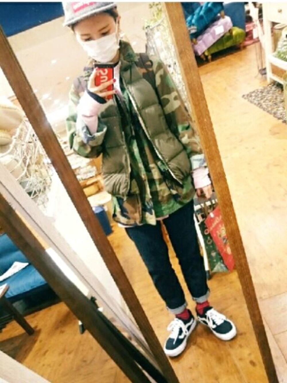 「アーミー、ミリタリー、ダサいぐらいが丁度良い、ストリート、ほぼ男子」｜「VANSのアイテム（スニーカー、ブラック系）」を使った、yurikoさん（レディース・155cm）の秋コーディネートの1枚目の写真