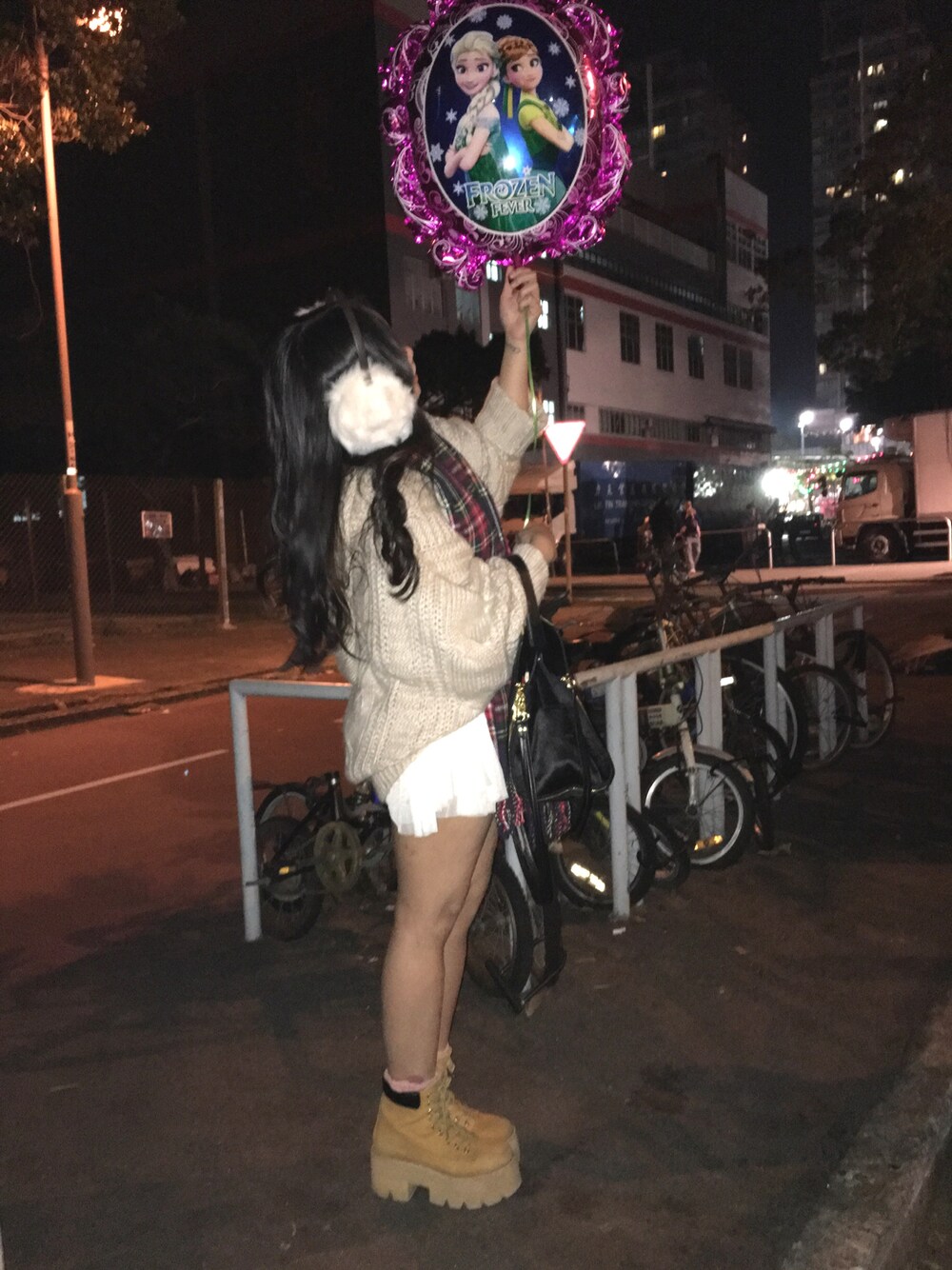 「winter、hongkong、GRL、JEFFREY CAMPBELL」｜「GRLのアイテム（ワンピース/ドレス、ベージュ系）」を使った、Charli♡さん（レディース・152cm）の春コーディネートの1枚目の写真