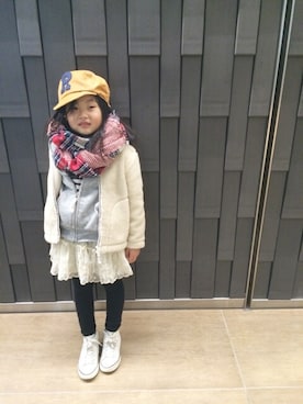 「URBAN RESEARCH DOORS（アーバンリサーチドアーズ）のアイテム（パーカー）」を使った、kuuurumilk☻さん（キッズ・110cm）の冬コーディネート