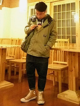 「NHIZのアイテム（トレンチコート）」を使った、kyotaaaaさん（メンズ・166cm）の春コーディネート
