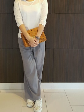 「UNIQLO（ユニクロ）のアイテム（トップス、ホワイト系）」を使った、MAYUMI YOKOTAさん（レディース・160cm）の秋コーディネート
