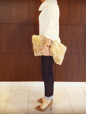 「R&E（アールアンドイー）のアイテム（シューズ、ベージュ系）」を使った、MAYUMI YOKOTAさん（レディース・160cm）の秋コーディネート