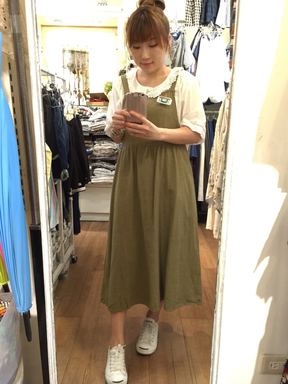 「洋装のアイテム（ワンピース/ドレス、グリーン系）」を使った、Allenさん（メンズ・100cm）の夏コーディネートの1枚目の写真