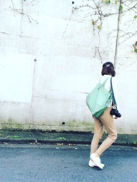 「A.P.C.（アーペーセー）のアイテム（スラックス）」を使った、まこさん（レディース・171cm）の秋コーディネート