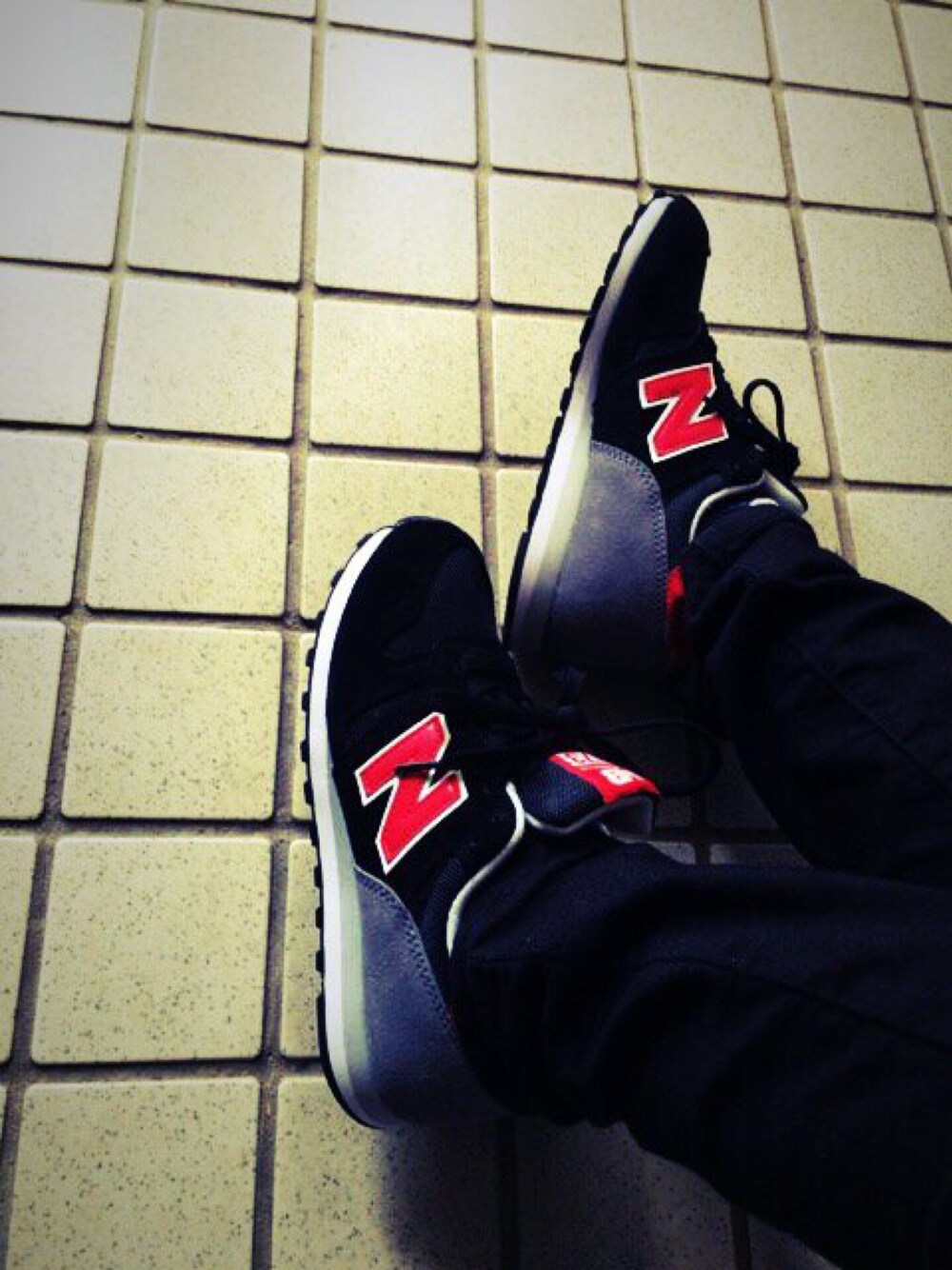「日常」｜「NEW BALANCEのNew Balance ニューバランス ML373BLR 16SS ABC-MART限定 BLACK (BLR)（スニーカー、ブラック系）」を使った、chiyu:)さん（レディース・158cm）の春コーディネートの1枚目の写真