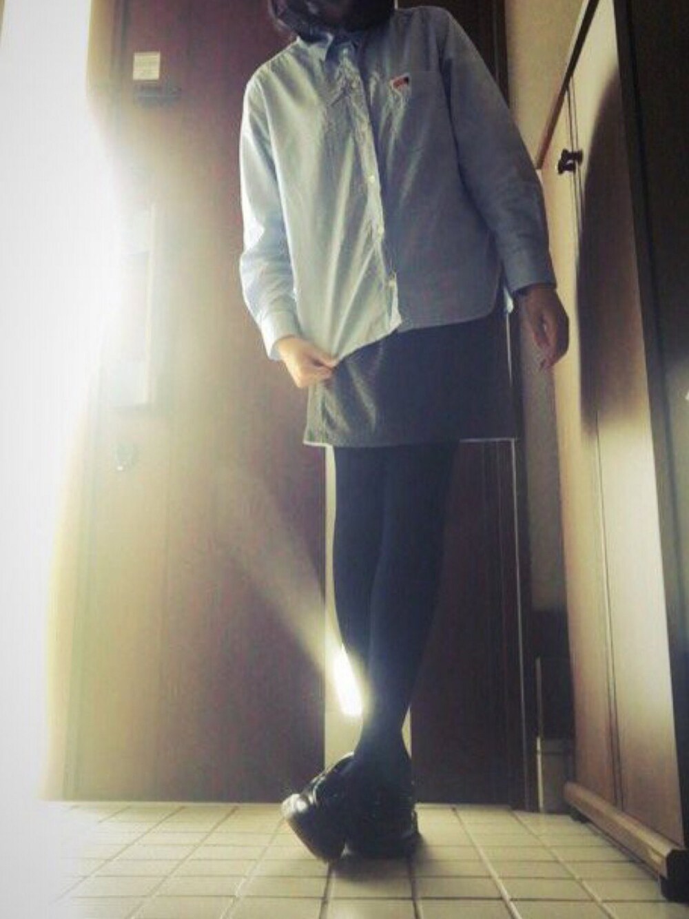 「日常」｜「mercibeaucoup,のＢ：きちんとシャツ（シャツ/ブラウス、ブルー系）」を使った、chiyu:)さん（レディース・158cm）の春コーディネートの1枚目の写真