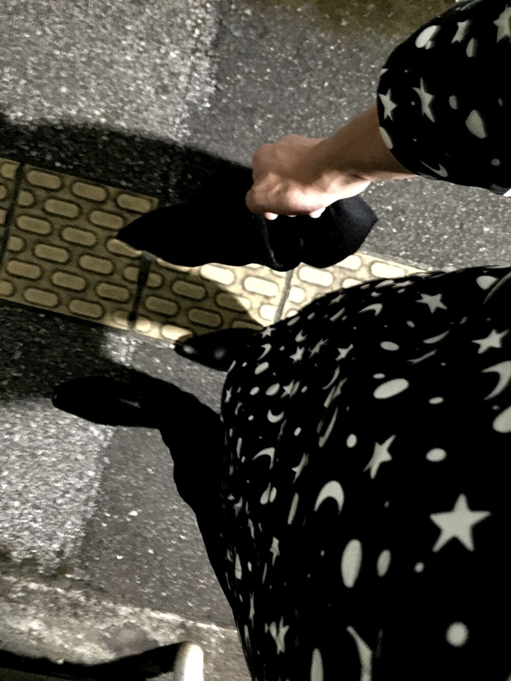 「saint laurent paris、MM6、UNIQLO」｜「SAINT LAURENT PARISのアイテム（シャツ/ブラウス、ブラック系）」を使った、koさん（メンズ・175cm）の夏コーディネートの1枚目の写真