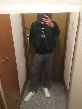 「UNIQLO（ユニクロ）のアイテム（パーカー、ブラック系）」を使った、tanさん（メンズ・177cm）の秋コーディネート