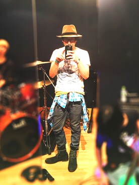 「アイテム（デニムパンツ、シルバー系）」を使った、*Ryota*さん（メンズ・167cm）の秋コーディネート