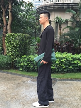 「DRIES VAN NOTEN（ドリスヴァンノッテン）のアイテム（チノパンツ）」を使った、J Huangさん（メンズ・173cm）の夏コーディネート