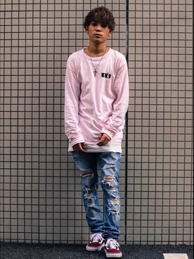 「UNITED ARROWS（ユナイテッドアローズ）のアイテム（Tシャツ/カットソー、ピンク系）」を使った、増渕駿介さん（メンズ・163cm）の秋コーディネート