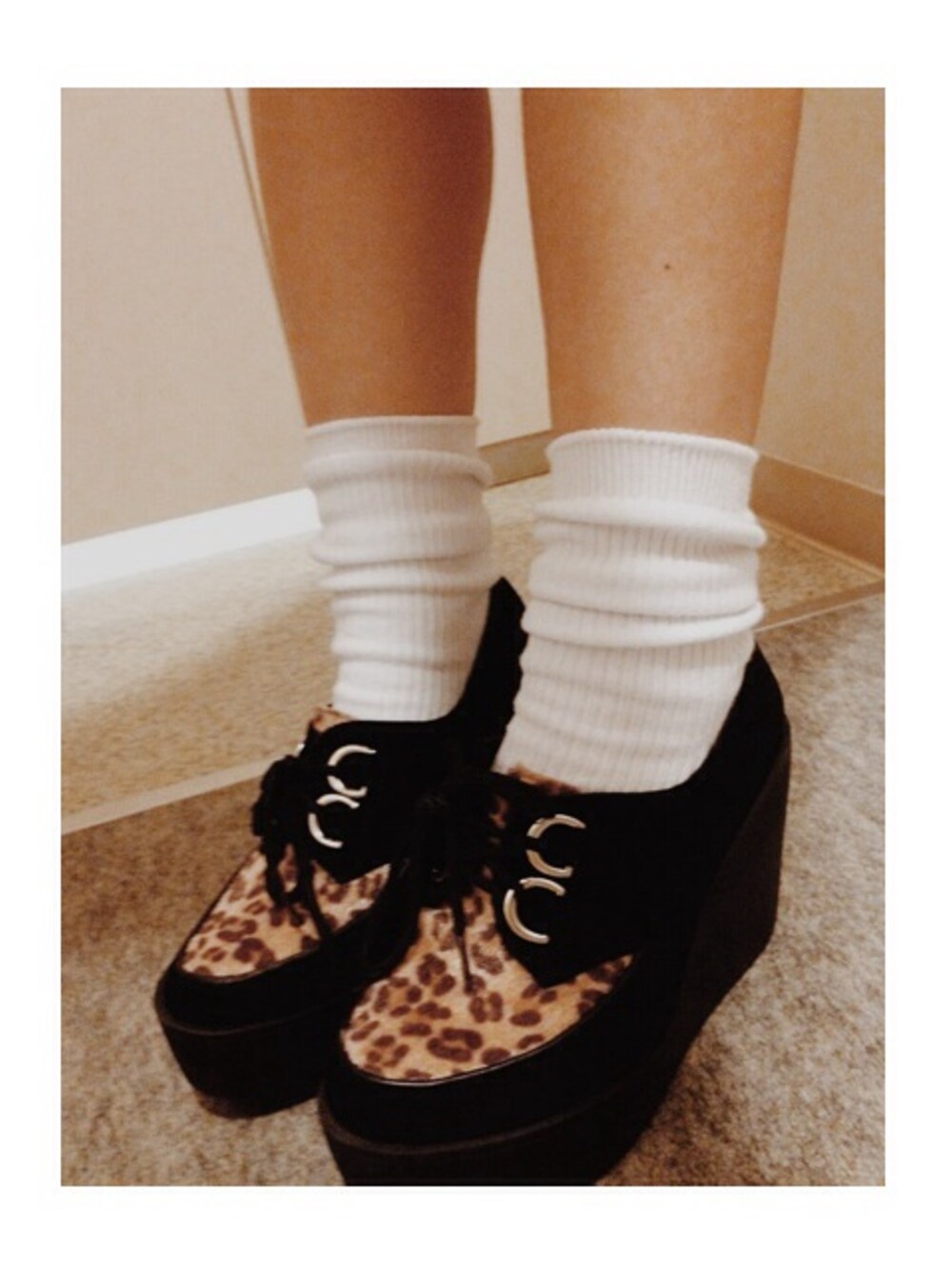「kicks、靴下、黒、豹柄、ヒール、しまむら、厚底シューズ、shoes、白靴下、足元くら部」｜「アイテム（その他シューズ、ブラック系）」を使った、sayaohnoさん（レディース・157cm）の夏コーディネートの1枚目の写真