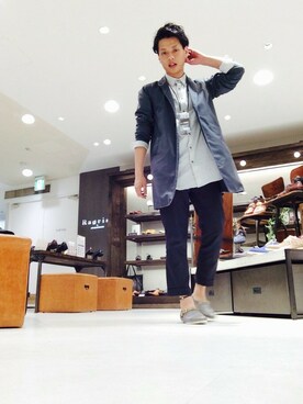 「アイテム（その他シューズ、グレー系）」を使った、ＫＯＪＩＭＡＴＥＰＰＥＩさん（メンズ・175cm）の春コーディネート