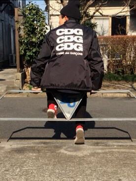 「COMME des GARCONS（コムデギャルソン）のアイテム（ナイロンジャケット、ブラック系）」を使った、バートさん（メンズ・174cm）の冬コーディネート