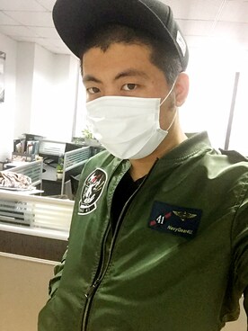 「ma-1のアイテム（その他トップス、グリーン系）」を使った、孙振さん（メンズ・181cm）の春コーディネート