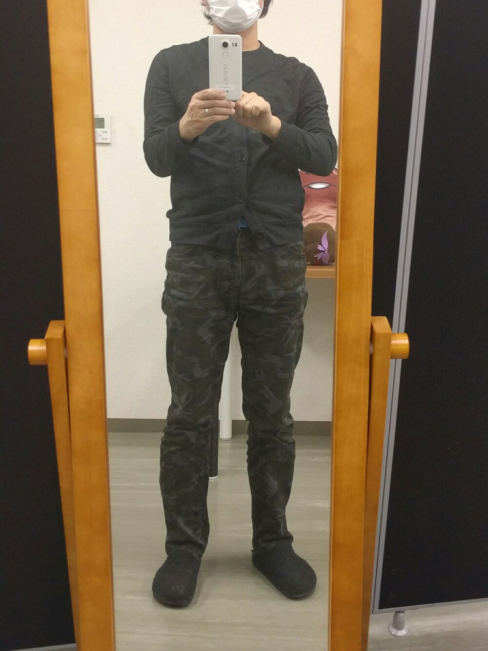 「no brandのアイテム（カーゴパンツ、その他）」を使った、みつをさん（メンズ・172cm）の冬コーディネートの1枚目の写真