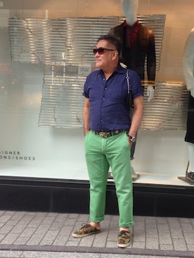 「JIMMY CHOO（ジミーチュウ）のアイテム（その他シューズ）」を使った、近藤　昌さん（メンズ・172cm）の夏コーディネート