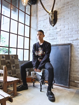 「ジョージコックス」｜「アイテム（スウェット）」を使った、MANYさん（メンズ・167cm）の秋コーディネート