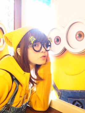 「ミニオンズ」｜「アイテム（サロペット/オーバーオール）」を使った、でかマイさん（レディース・160cm）の秋コーディネート