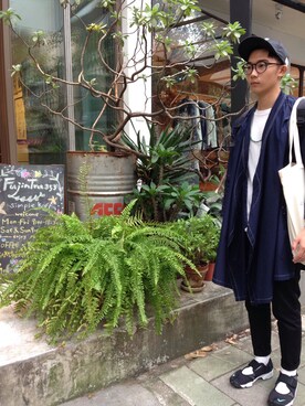「BEAMS BOY（ビームスボーイ）のアイテム（その他アウター）」を使った、王脩育さん（メンズ・175cm）の秋コーディネート