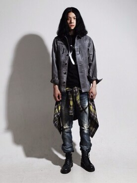 「SWAGGER（スワッガー）のアイテム（ミリタリージャケット）」を使った、엄건식(eomkeonsik)さん（メンズ・183cm）の夏コーディネート
