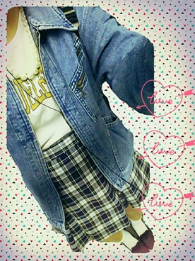 「on the couch（オンザカウチ）のアイテム（シャツ/ブラウス、ホワイト系）」を使った、れなたんさん（レディース・159cm）の春コーディネート