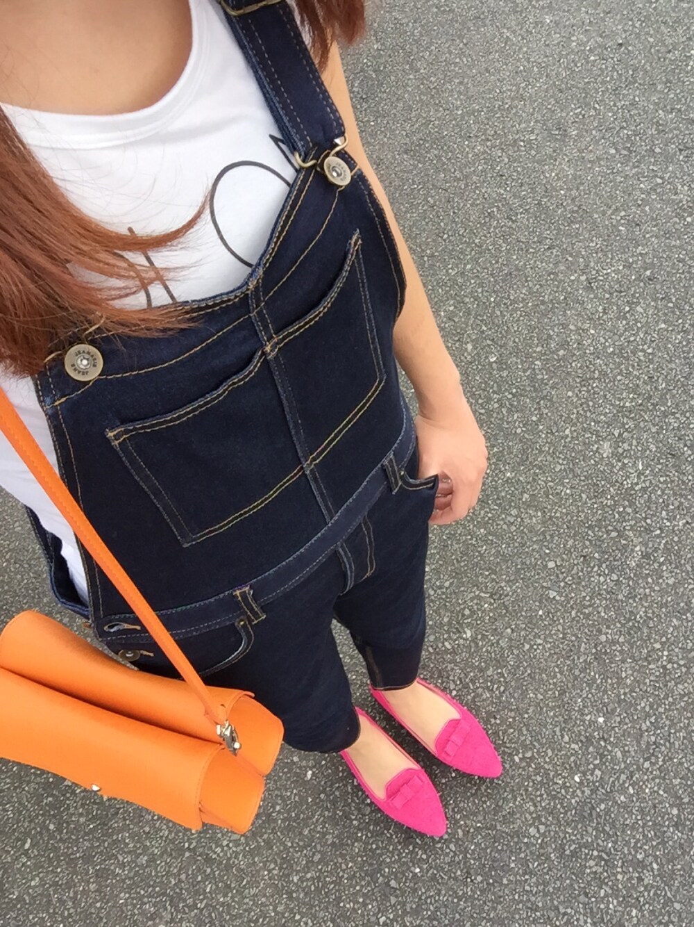 「サロペット、お出かけコーデ」｜「JEANASISのDENIMスリムオーバーオール/560020（サロペット/オーバーオール、ブルー系）」を使った、aswearさん（レディース・163cm）の秋コーディネートの1枚目の写真