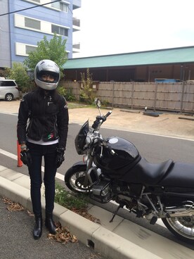 マウンテンパーカーを使った バイク女子 の人気ファッションコーディネート Wear