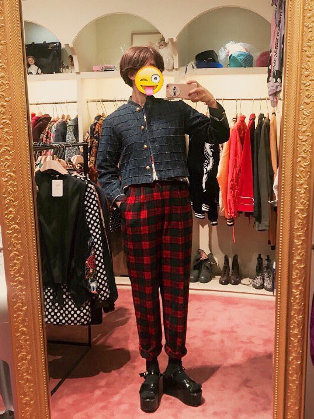 「ootd、outfit、vintage、古着、ショートジャケット、チェック」｜「VINTAGEのアイテム（デニムジャケット、ブルー系）」を使った、よよちゃんさん（レディース・163cm）の秋コーディネートの1枚目の写真