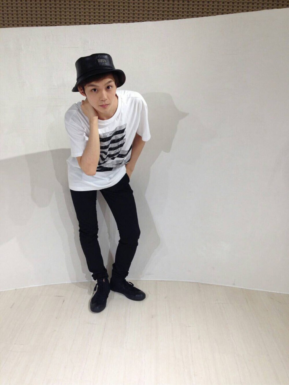 「YG、nona9on、黒、EBISU536」｜「NONA9ONのアイテム（ハット、ブラック系）」を使った、REIさん（メンズ・175cm）の夏コーディネートの1枚目の写真