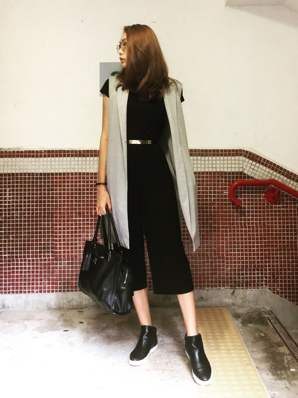 「ootd、outfit、business casual、Hong Kong、hkgirl、black and grey」｜「ZARAのアイテム（つなぎ/オールインワン、ブラック系）」を使った、Chaylen さん（レディース・173cm）の秋コーディネートの1枚目の写真
