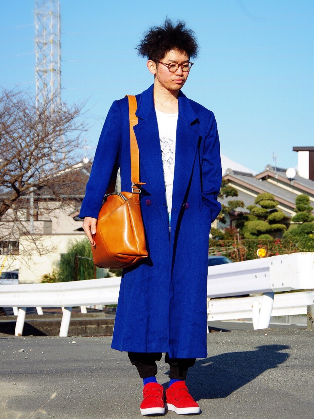「チェスターコート、青コーデ、ARTHE、banalchicbizarre、macromauro、GIORGIO ARMANI」｜「古着のビジネスで購入（チェスターコート、ブルー系）」を使った、まちゃち@Epic.さん（メンズ・170cm）の冬コーディネートの1枚目の写真