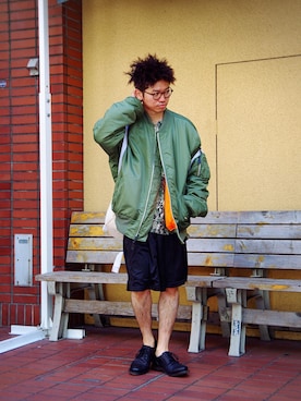 「アイテム（ドレスシューズ、パープル系）」を使った、まちゃち@Epic.さん（メンズ・170cm）の秋コーディネート