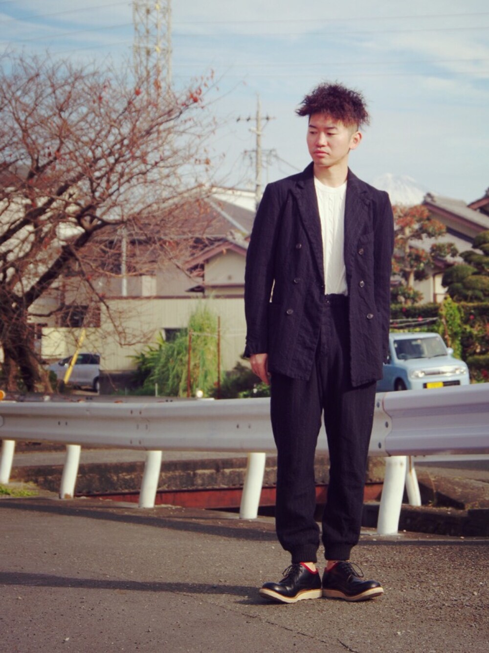 「08sircus、KAZUYUKI KUMAGAI、UNIQLO、ニット」｜「08sircusの08sircse セットアップ（セットアップ、ブラック系）」を使った、まちゃち@Epic.さん（メンズ・170cm）の冬コーディネートの1枚目の写真