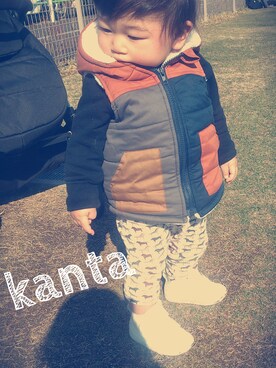 「アイテム（ダウンベスト、その他）」を使った、きゃささん（キッズ・80cm）の冬コーディネート