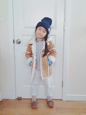 「GAP（ギャップ）のアイテム（ムートンコート）」を使った、elenaさん（キッズ・110cm）の秋コーディネート
