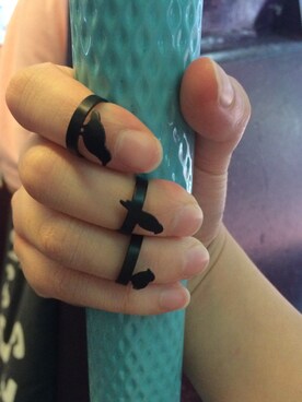 「MONKI（モンキ）のアイテム（リング）」を使った、니콜さん（レディース・160cm）の秋コーディネート