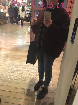 「8seconds（エイトセカンズ）のアイテム（バッグ）」を使った、니콜さん（レディース・160cm）の冬コーディネート