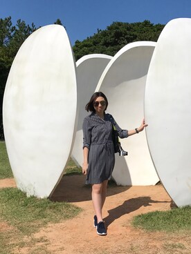 「gentle monster（ジェントルモンスター）のアイテム（サングラス、ブラック系）」を使った、니콜さん（レディース・160cm）の秋コーディネート