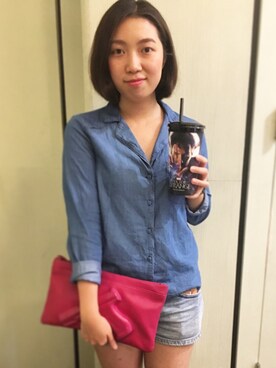 「ZARA（ザラ）のアイテム（シャツ/ブラウス、ブルー系）」を使った、니콜さん（レディース・160cm）の冬コーディネート