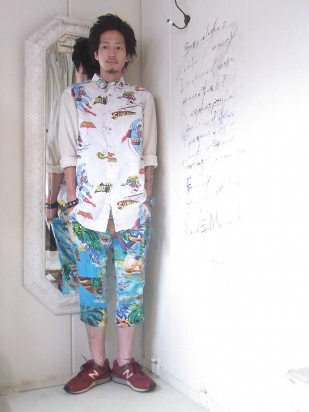 「New Balance、アロハ、MACARONIC、アメコミ」｜「MACARONICのアメコミシャツ（シャツ/ブラウス、その他）」を使った、staffさん（メンズ・170cm）の夏コーディネートの1枚目の写真