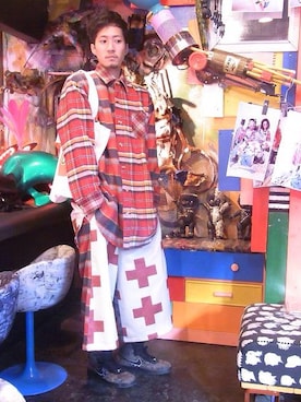 「101匹わんちゃん」｜「アイテム（シャツ/ブラウス）」を使った、staffさん（メンズ・170cm）の秋コーディネート