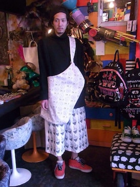 「SHUTTLE（シャトル）のアイテム」を使った、staffさん（メンズ・170cm）の冬コーディネート