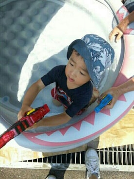 「アイテム（水着、レッド系）」を使った、youskさん（キッズ・90cm）の夏コーディネート