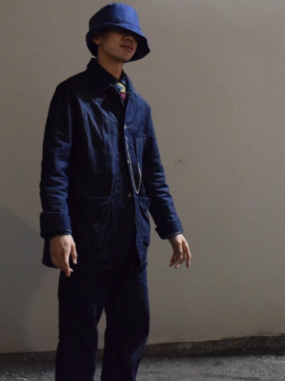 「ENGINEERED GARMENTS、N.HOOLYWOOD、J.CREW、Nepco、LANTIKI」｜「Engineered Garmentsのアイテム（ハット、ブルー系）」を使った、高橋 柊さん（メンズ・172cm）の秋コーディネートの1枚目の写真