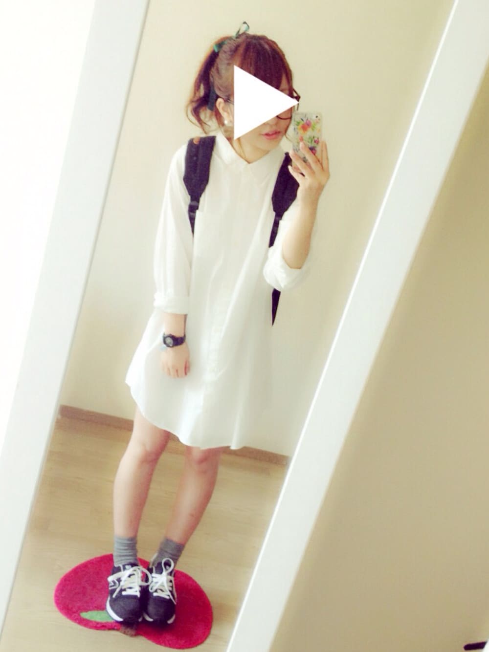「シンプル、白シャツ、New Balance、ポニーテール、シャツスタイル、白シャツワンピ、大きめリュック」｜「haruちゃん♡のアイテム（その他、その他）」を使った、chocoさん（レディース・153cm）の春コーディネートの1枚目の写真