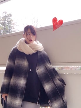 「アイテム（デニムスカート、グレー系）」を使った、Sioriさん（レディース・164cm）の冬コーディネート