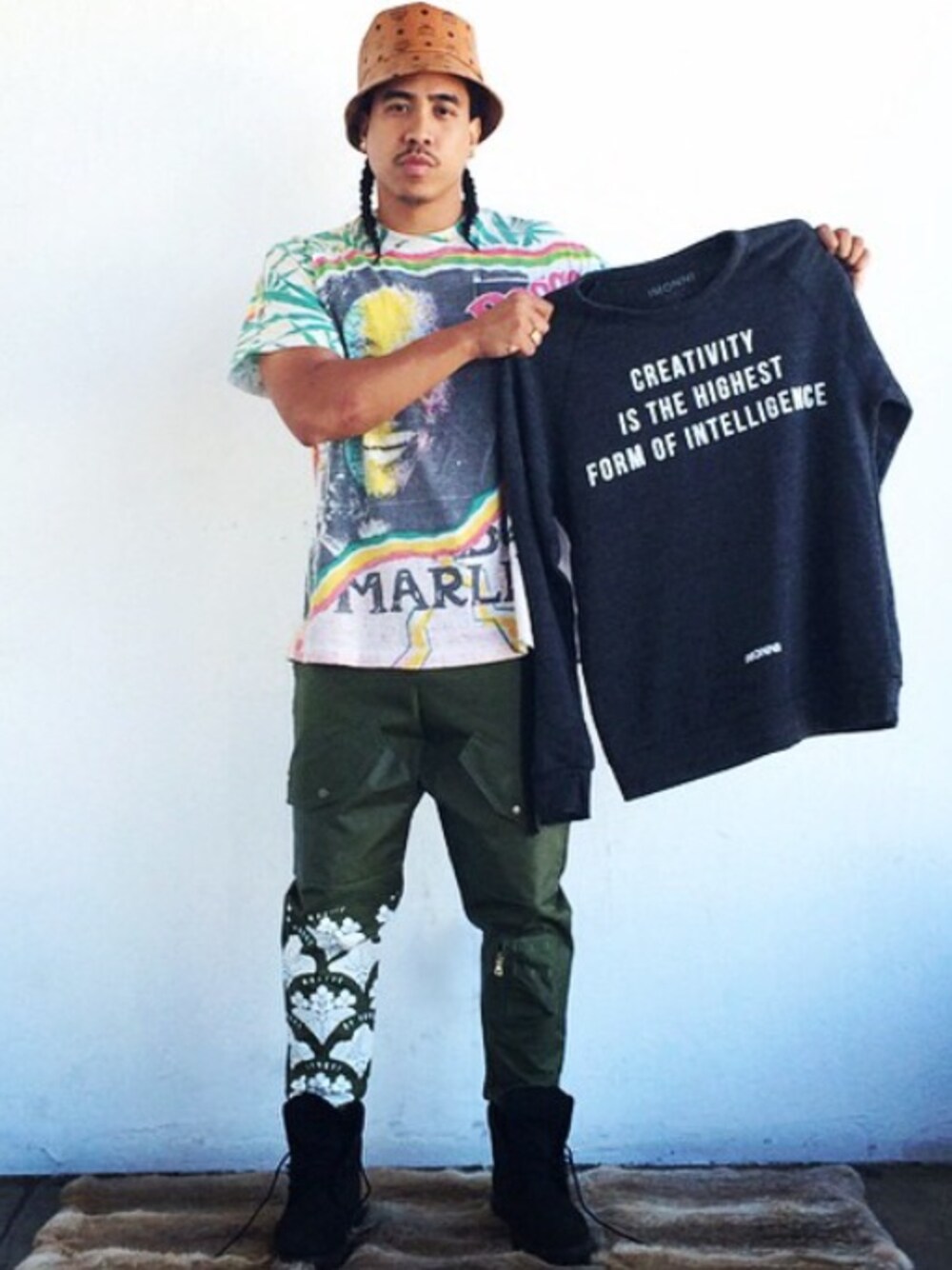 「MOOKEE BY YUSKE、MOOKEESTYLE、ErickDeVera、STYLE、fashion、LOVE、onelove」｜「MOOKEE by Yuskeのアイテム（その他パンツ、ブラック系）」を使った、Erick DeVeraさん（メンズ・173cm）の秋コーディネートの1枚目の写真