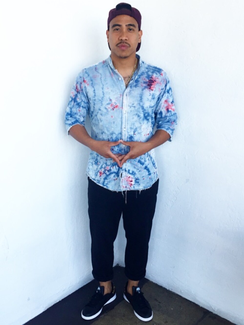 「MOOKEE BY YUSKE、ErickDeVera、Japan、STYLE、WEARBOOKエントリー、adidas」｜「customのアイテム（シャツ/ブラウス、その他）」を使った、Erick DeVeraさん（メンズ・173cm）の春コーディネートの1枚目の写真