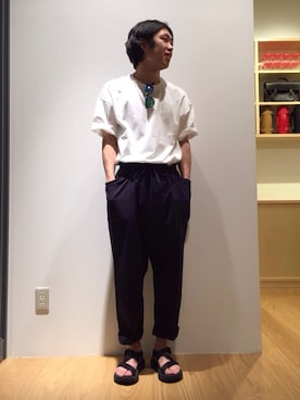 「COMOLI（コモリ）のアイテム（パンツ）」を使った、naoyakatoさん（メンズ・167cm）の春コーディネート